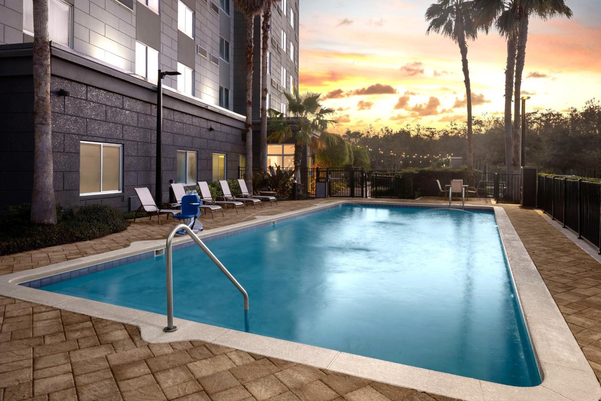 Courtyard By Marriott Orlando South/Grande Lakes Area Williamsburg Extérieur photo